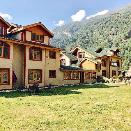 Hotel Akbar Sonamarg Bagian luar foto