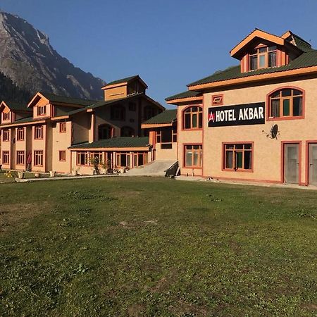 Hotel Akbar Sonamarg Bagian luar foto