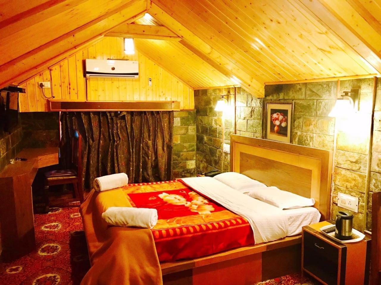 Hotel Akbar Sonamarg Bagian luar foto